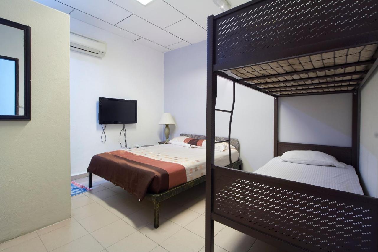 G99 Hotel George Town Extérieur photo