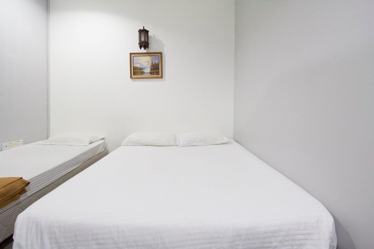 G99 Hotel George Town Extérieur photo